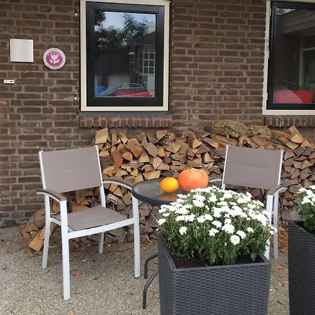 Bed&Breakfast Maasland