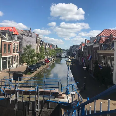 Bed&Breakfast Maasland 3*