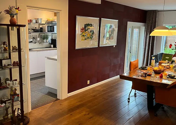 Bed&Breakfast Maasland 3*