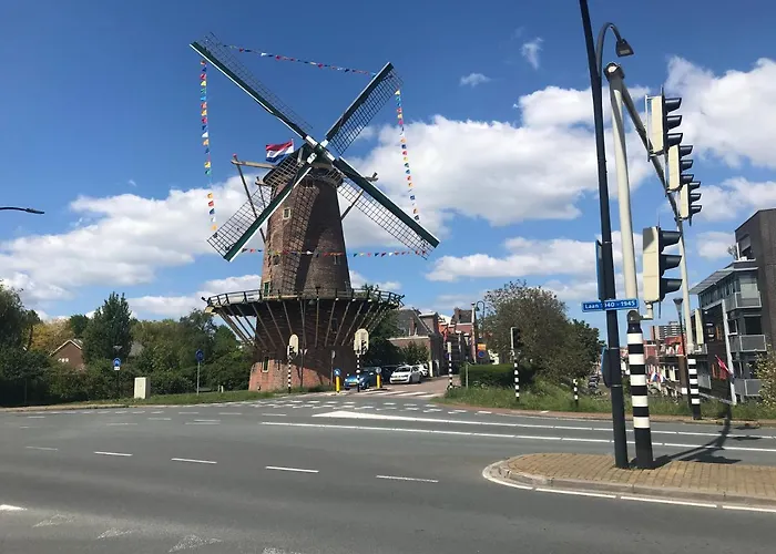 Bed&Breakfast Maasland Oda ve Kahvaltı