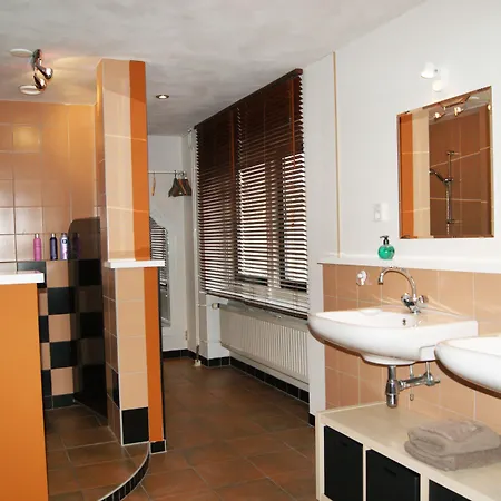 Bed&Breakfast Maasland Отель типа 